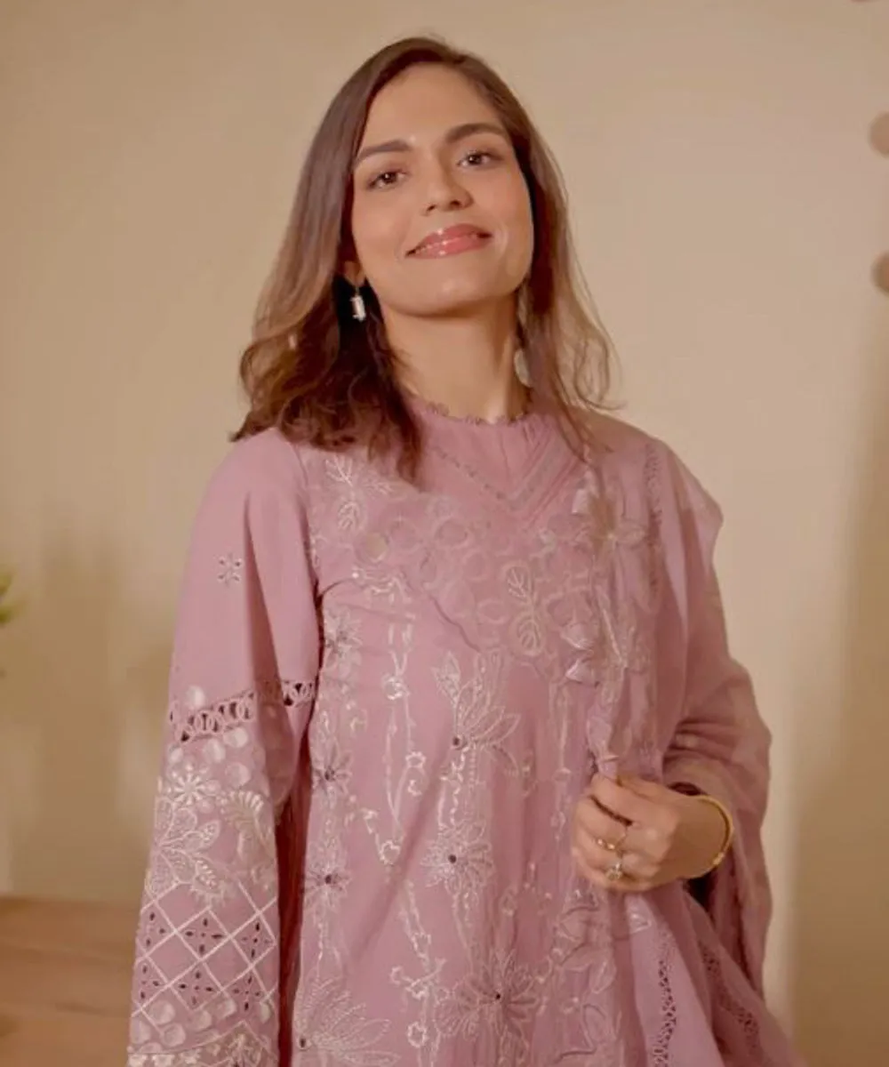 3 Piece - Embroidered Lawn Suit