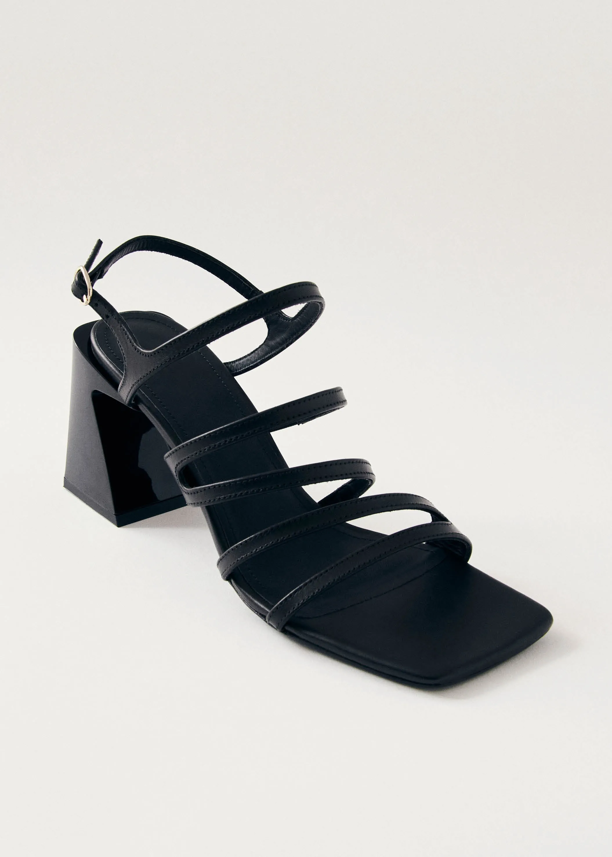 Aubrey Total Black Leather Sandals