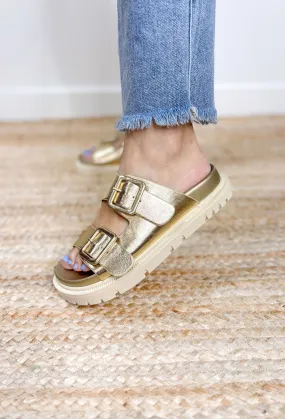 Gen Sandals in Gold